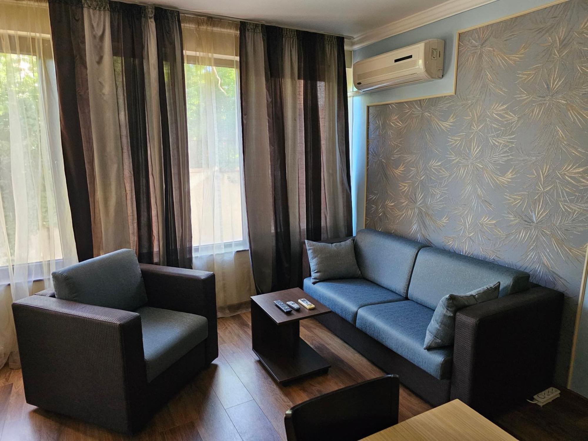 Cosy Studio 9 Св. Св. Константин и Елена Екстериор снимка